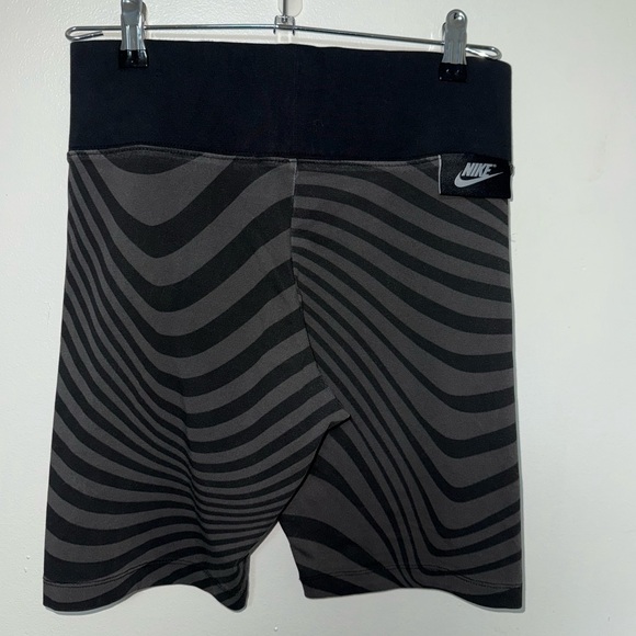 Nike Black and Gray Bike Shorts with Red Swoosh - Picture 2 of 3